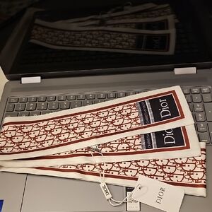 Nrw FASHION Cream and Brown Silk Twilly